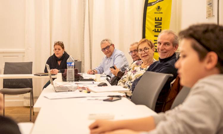 Rencontre entre le Conseil Municipal des Jeunes et les élus de la ville