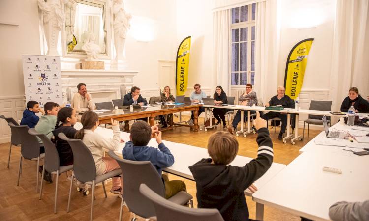 Rencontre entre le Conseil Municipal des Jeunes et les élus de la ville