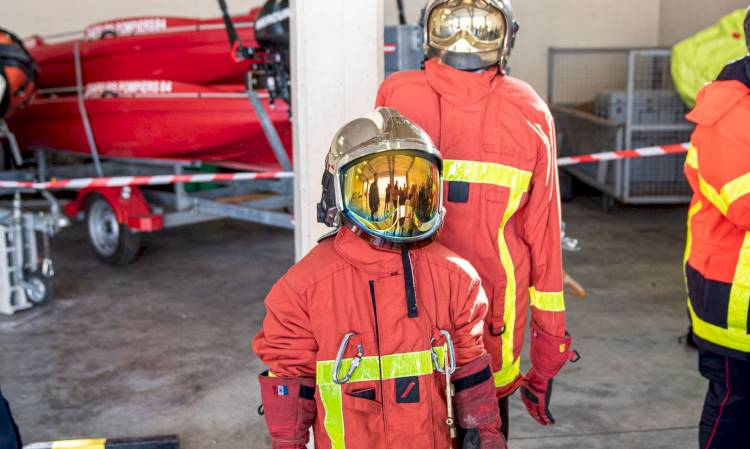 Des élèves en immersion à la caserne des Pompiers