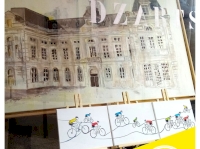 Le peloton des vitrines est lancé Le peloton des vitrines est lancé