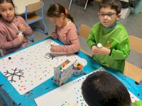 Esprit de Noël dans les écoles de la ville