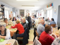 Beau moment partagé au déjeuner de quartier de Bollène-Ecluse