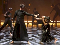 Cléopâtre sur la scène de La Cigalière J-10 ! Cléopâtre sur la scène de La Cigalière J-10 !