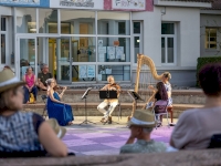 Le Trio Séraphin a enchanté le théâtre de plein air à Curie Le Trio Séraphin a enchanté le théâtre de plein air à Curie