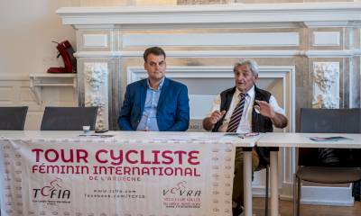 Signature de la convention 'Tour Cycliste Féminin International de l'Ardèche Signature de la convention 'Tour Cycliste Féminin International de l'Ardèche