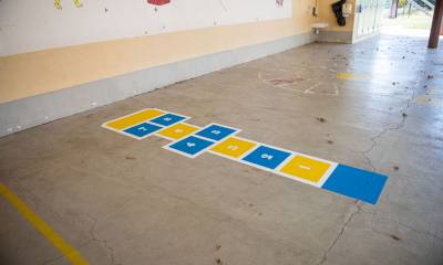 Une cour d'école colorée pour la rentrée ! Une cour d'école colorée pour la rentrée !