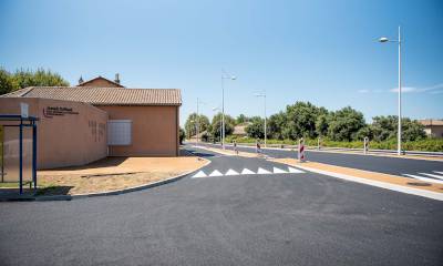 Travaux d'été devant l'École Duffaud Travaux d'été devant l'École Duffaud