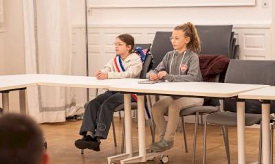 1ère réunion pour le Conseil Municipal Enfants 1ère réunion pour le Conseil Municipal Enfants