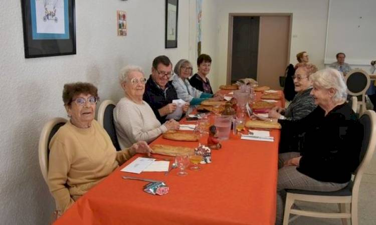 Anniversaires du mois à la résidence des seniors Daudet !