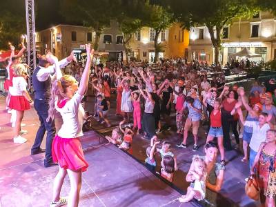 Bal populaire du 14 juillet Bal populaire du 14 juillet
