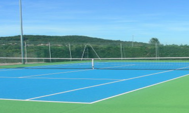 Réfection de trois courts de tennis en terre battue artificielle